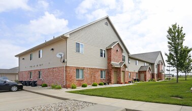 Tullamore Village in Bloomington, IL - Building Photo - Building Photo
