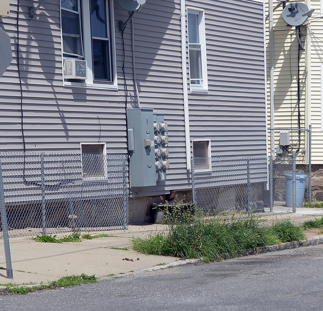 540-542 N Front St in New Bedford, MA - Building Photo - Other