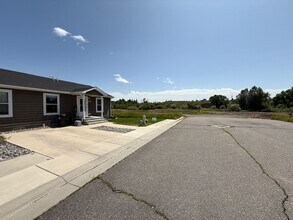 220 Riverwood Dr in Lander, WY - Building Photo - Building Photo