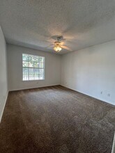 1055 S Hiawassee Rd in Orlando, FL - Building Photo - Building Photo