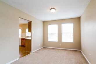 1125 Willersley Ln in Channelview, TX - Foto de edificio - Building Photo