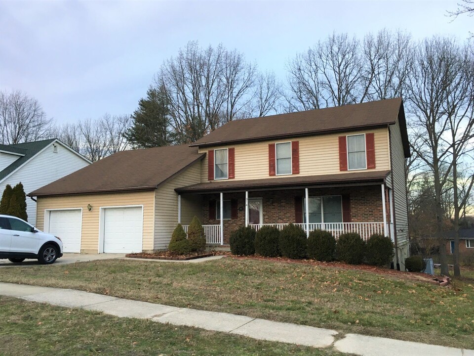 914 Merriweather Way in Severn, MD - Building Photo