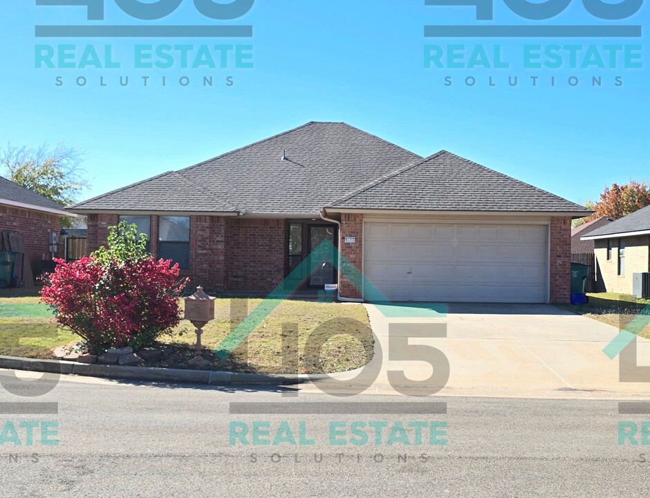 9133 Wingspread Dr in Oklahoma City, OK - Building Photo