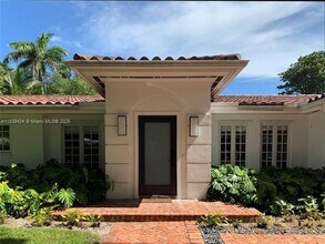 614 San Juan Dr in Coral Gables, FL - Building Photo - Building Photo