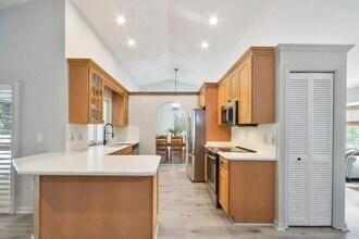 691 Foresteria Ave in Wellington, FL - Building Photo - Building Photo