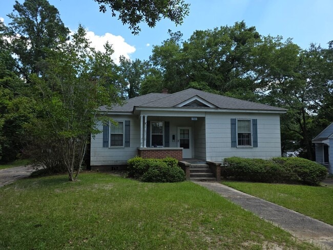 property at 1840 Carolina Ave