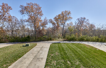 408 Covered Bridge Ln in O'Fallon, MO - Building Photo - Building Photo