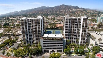 345 Pioneer Dr in Glendale, CA - Building Photo