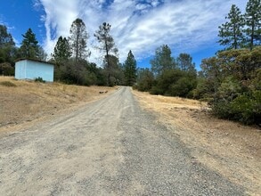 14606 Pat Ct in Grass Valley, CA - Building Photo - Building Photo