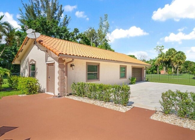 14870 Horseshoe Trce in Wellington, FL - Building Photo - Building Photo