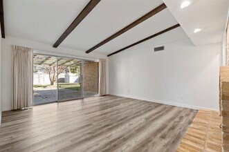 12611 High Meadow Dr in Dallas, TX - Building Photo - Building Photo