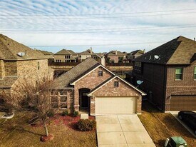 13713 Blue Bell Dr in Little Elm, TX - Building Photo