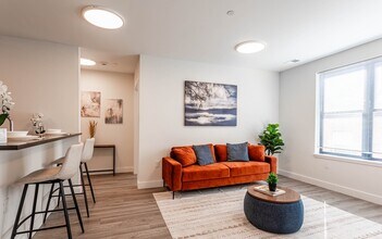 416 Highland Ave in Orange, NJ - Foto de edificio - Building Photo