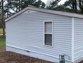 355 Steele Dr in Hampton, GA - Building Photo - Building Photo