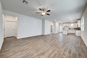 3000 Sudha Dr in Austin, TX - Building Photo - Building Photo