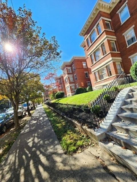 The Arthur Apartments in Covington, KY - Foto de edificio