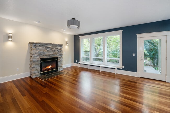 2511 SE 58th Ave in Portland, OR - Building Photo - Building Photo