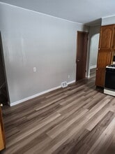 805 Pittsburgh St in Lower Burrell, PA - Building Photo - Building Photo