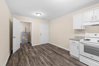 160 Clayton James Rd in Jacksonville, NC - Building Photo - Building Photo