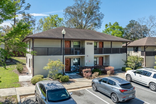 Pine Hill Apartments