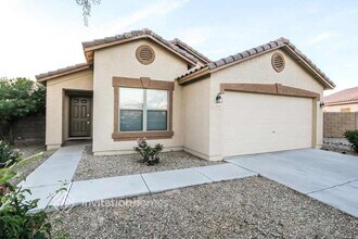 14548 N 157th Cir in Surprise, AZ - Foto de edificio - Building Photo