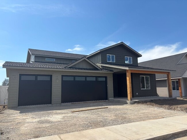 13395 Bale St in Rathdrum, ID - Building Photo - Building Photo