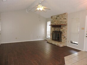 8509 Fathom Cir in Austin, TX - Building Photo - Building Photo