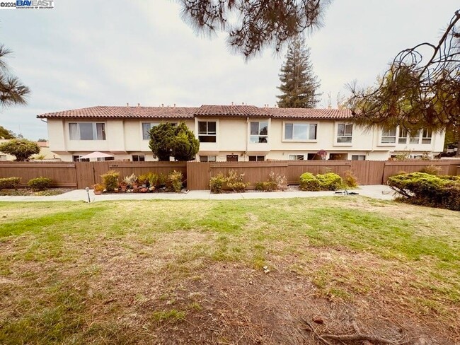 property at 2253 Kalenda Common