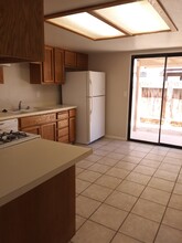 437 S Sunset St, Unit B in Ridgecrest, CA - Building Photo - Building Photo