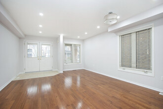 28 Cantwell Crescent in Ajax, ON - Building Photo - Building Photo
