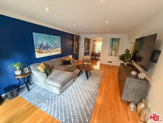 property at 1204 N Crescent Heights Blvd