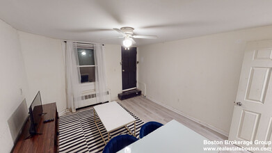 81 Windsor St, Unit 1 in Boston, MA - Building Photo - Building Photo