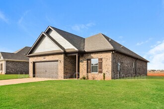 221 John Harold Dr in Meridianville, AL - Building Photo - Building Photo