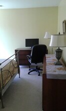 1982 Brooke Farm Ct in Woodbridge, VA - Building Photo - Building Photo