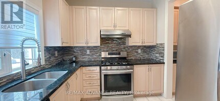 85 Gemini Crescent in Richmond Hill, ON - Building Photo - Building Photo