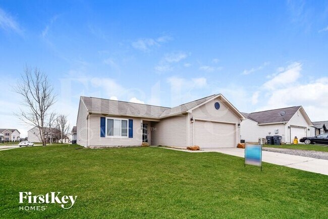 725 Woodway Ln in Bargersville, IN - Building Photo - Building Photo