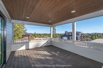 3031 NW Tharp Ave in Bend, OR - Building Photo - Building Photo