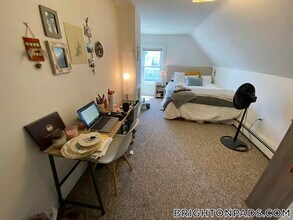 64 Murdock St, Unit 2 in Boston, MA - Foto de edificio - Building Photo