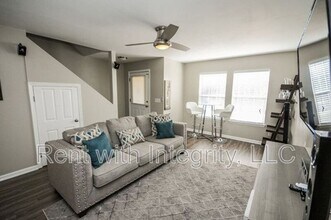 4258 Augustus Oak Ct in Tallahassee, FL - Building Photo - Building Photo