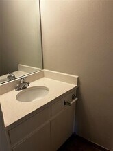 1120 Hollow Creek Dr in Austin, TX - Building Photo - Building Photo