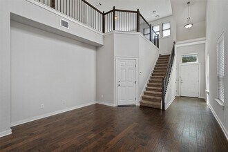 16304 Travesia Way in Austin, TX - Building Photo - Building Photo