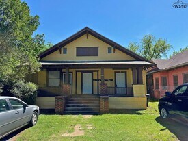 2007 10th St in Wichita Falls, TX - Building Photo