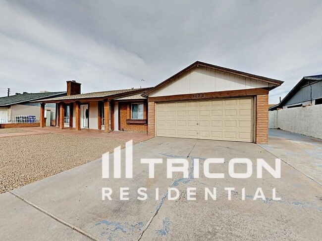 property at 3032 N 79th Ln