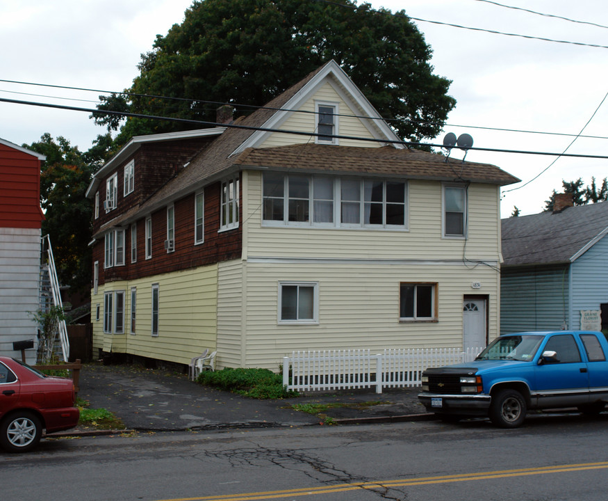 1831 Grant Blvd in Syracuse, NY - Foto de edificio