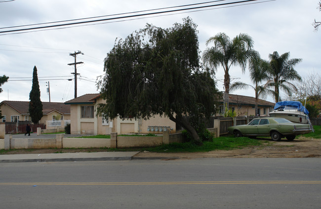 534 W California Ave in Vista, CA - Building Photo - Building Photo