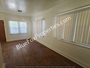 827 E Helen St in Tucson, AZ - Building Photo - Building Photo