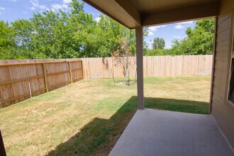 8210 Tesoro Hills in San Antonio, TX - Building Photo - Building Photo