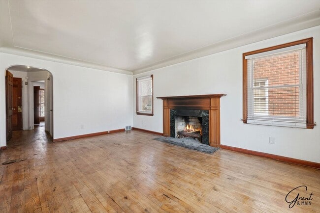 10867 Balfour Rd in Detroit, MI - Building Photo - Building Photo