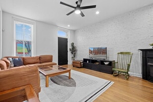 1702 S Tucker Blvd, Unit A in St. Louis, MO - Building Photo