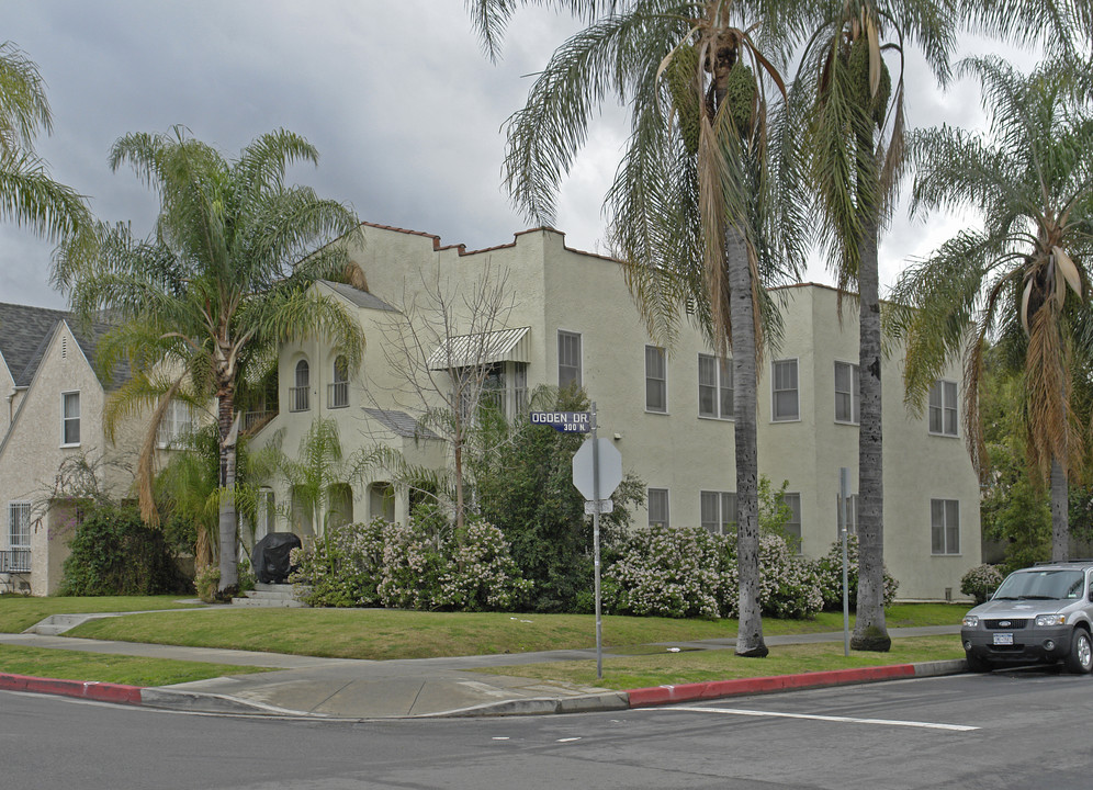 369 N Ogden Dr in Los Angeles, CA - Building Photo